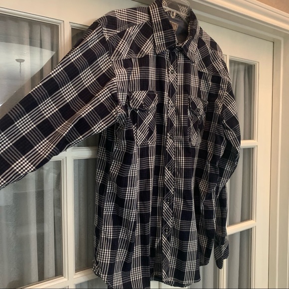 SUPER BAD SHIRT CO navy and black plaid long sleeve button-down shirt Size L - Picture 9 of 15